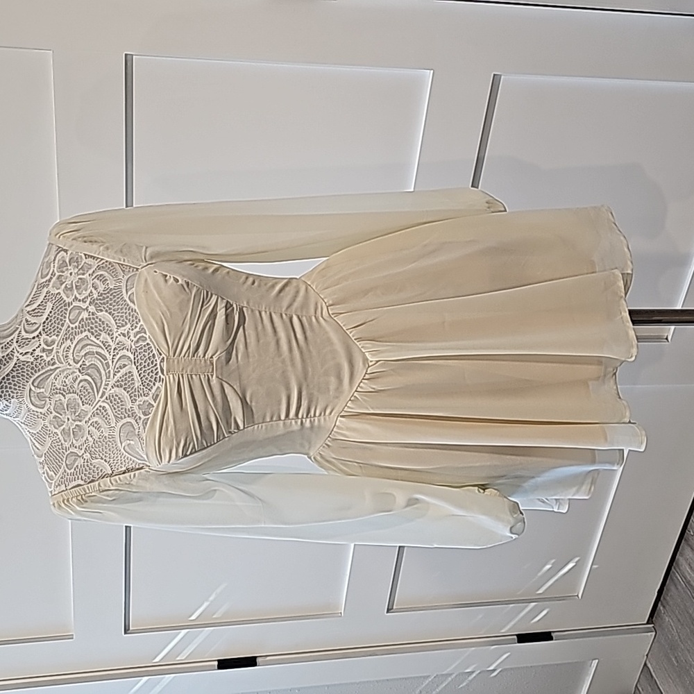 Shein XS Ivory peasant boho on/off shoulder mini dress (fits like 2-4) - Picture 3 of 9